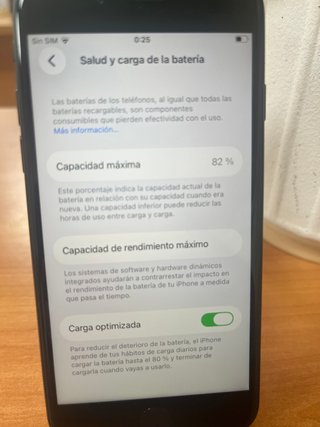 Apple iPhone SE (2020) -125259-