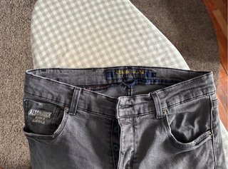 Pantalón corto gris Altonadock. Slim fit. Elástico