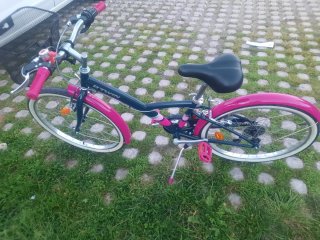 Bicicleta niña rosa Btwin poco usada