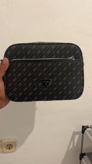 Bolso Guess original negro y gris