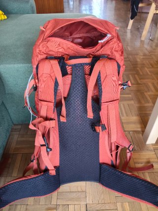 Mochila senderismo montaña 38L naranja