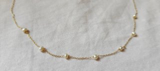 Collar plata dorada con perlas