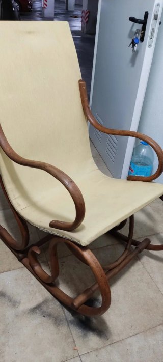 Sillón Mecedora ANTIGUA