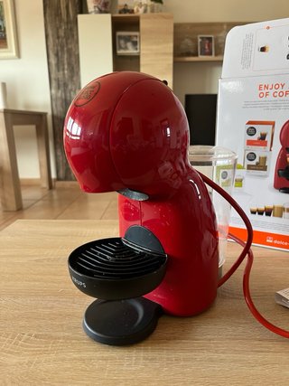 Cafetera Krups Dolce Gusto Piccolo XS Roja