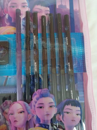 Set Papelería K-Pop Demon Hunters