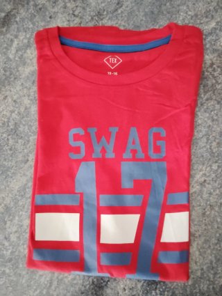 Camiseta Juvenil Unisex Nueva.