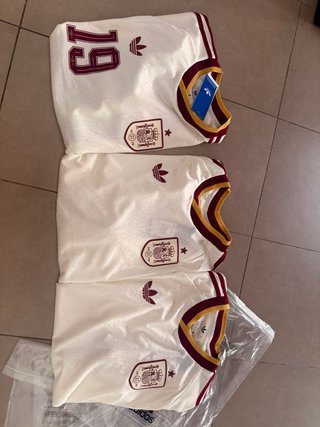 Camiseta España Adidas Tallas M L XL (precio x ud)