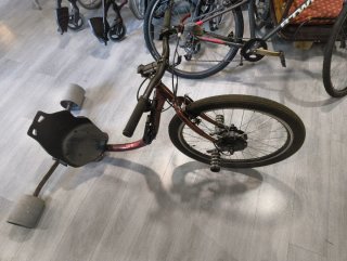 Triciclo de derrape eléctrico