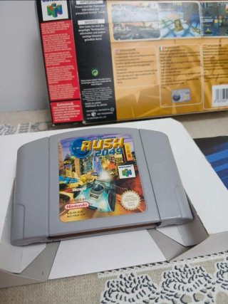 Rush 2049 completo N64