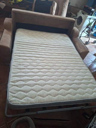 Sofá cama beige tela 200€ con porte tlf 722321206