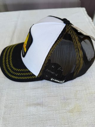 Gorra Capslab Pikachu Negra y Blanca