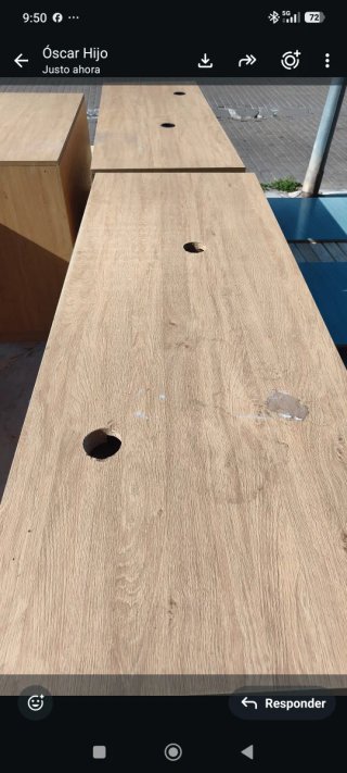 Mesa de oficina o industrial de madera