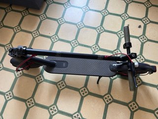 Patinete Eléctrico Xiaomi Mi Scooter M365