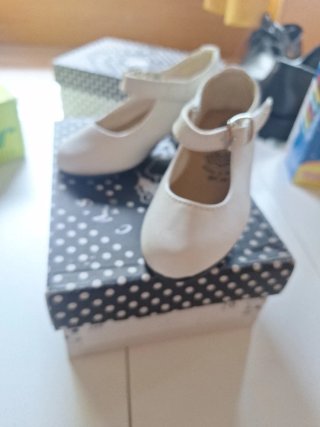 Zapato flamenco rojo talla 22 blanco talla 20
