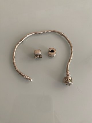 Pulsera Pandora Plata con dos Charms