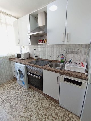 Piso en alquiler en El Juncal - Av. de la Paz en Sevilla