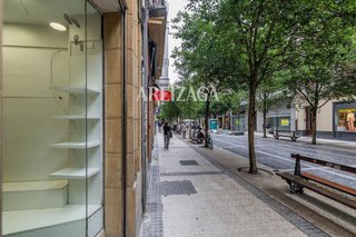 Local comercial en alquiler en Centro en San Sebastián-Donostia