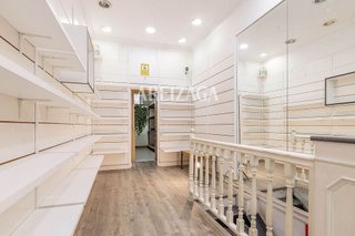 Local comercial en alquiler en Centro en San Sebastián-Donostia