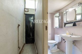 Local comercial en alquiler en Centro en San Sebastián-Donostia