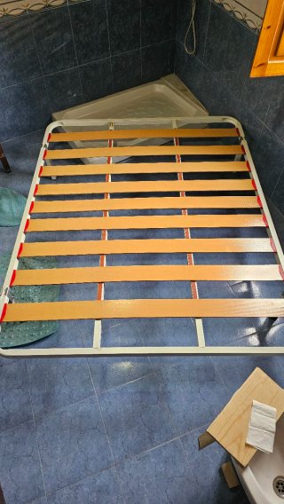 Somier 1.50x1.90 con patas