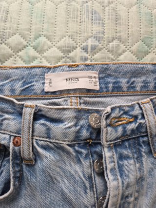 Pantalón culotte Mango. T 36.