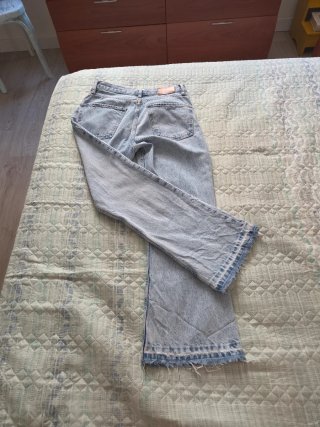 Pantalón culotte Mango. T 36.
