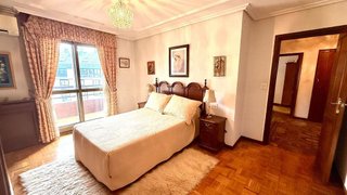 Piso en venta en Centro en Ourense