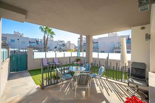 Piso en venta en Nueva Torrevieja - Aguas Nuevas en Torrevieja