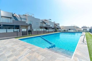 Piso en venta en Nueva Torrevieja - Aguas Nuevas en Torrevieja