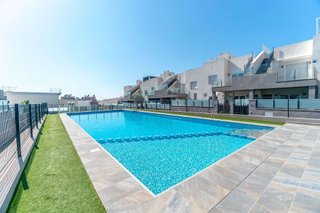 Piso en venta en Nueva Torrevieja - Aguas Nuevas en Torrevieja