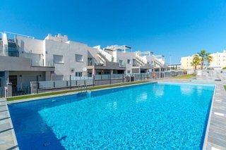 Piso en venta en Nueva Torrevieja - Aguas Nuevas en Torrevieja
