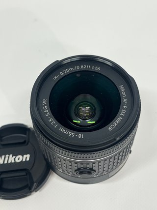 Nikon D3400 + 2 objetivos + kit completo