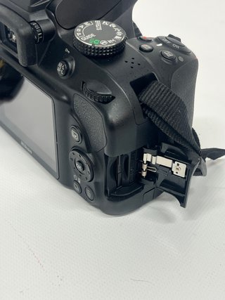 Nikon D3400 + 2 objetivos + kit completo