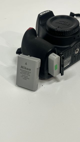 Nikon D3400 + 2 objetivos + kit completo