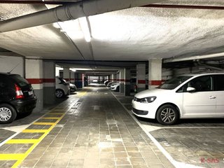Garaje en venta en Can Vidalet en Esplugues de Llobregat