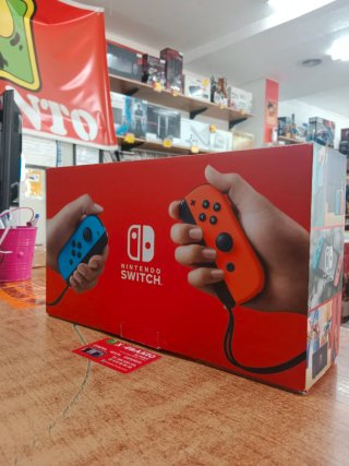 CONSOLA NINTENDO SWITCH 2021 CON ACCESSORI