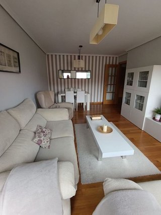 Piso en alquiler en Valdenoja - La Pereda en Santander