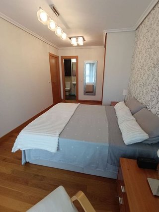 Piso en alquiler en Valdenoja - La Pereda en Santander
