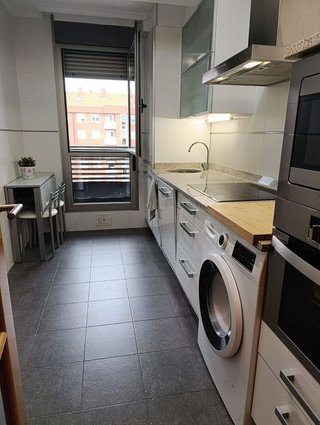 Piso en alquiler en Valdenoja - La Pereda en Santander