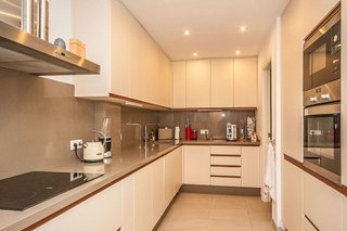 Piso en venta en Elviria en Marbella