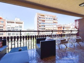Piso en venta en Ensanche - Diputación en Alicante