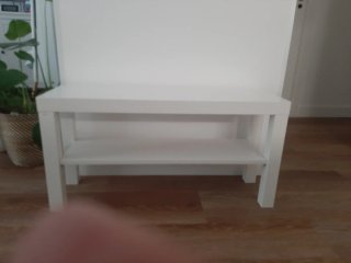 Tavolino bianco in legno