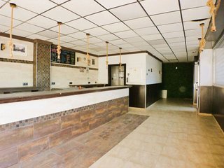 Local comercial en alquiler en Paus - Poligono San Blas en Alicante