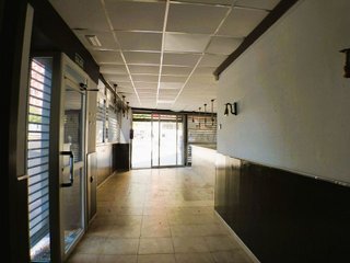 Local comercial en alquiler en Paus - Poligono San Blas en Alicante