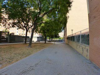 Local comercial en alquiler en Paus - Poligono San Blas en Alicante