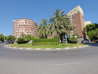 Local comercial en alquiler en Paus - Poligono San Blas en Alicante