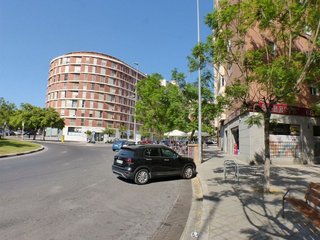 Local comercial en alquiler en Paus - Poligono San Blas en Alicante