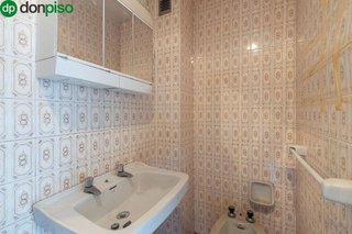 Piso en venta en Polígono Cartuja – La Paz en Granada