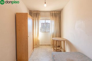 Piso en venta en Polígono Cartuja – La Paz en Granada