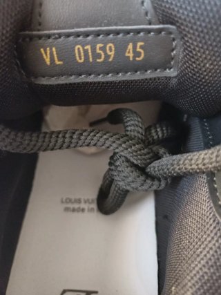 Louis Vuitton LV Skate Nere Tg 45